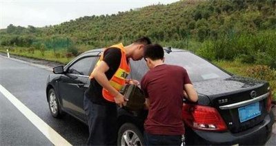 伊金霍洛旗永福道路救援